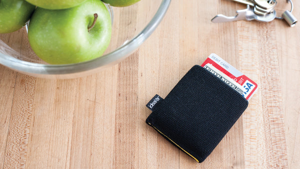 Stretch™ wallet Gray